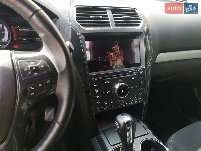 Позашляховик / Кросовер Ford Explorer 2018 в Лубнах