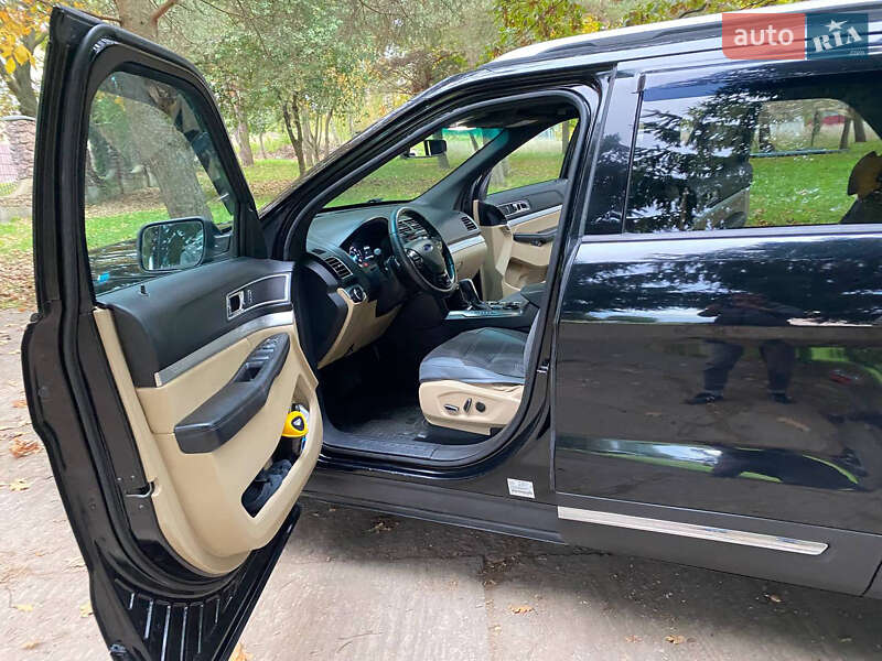 Внедорожник / Кроссовер Ford Explorer 2015 в Львове