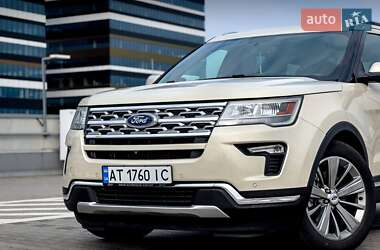 Позашляховик / Кросовер Ford Explorer 2017 в Івано-Франківську