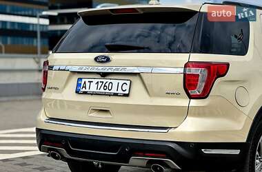 Позашляховик / Кросовер Ford Explorer 2017 в Івано-Франківську