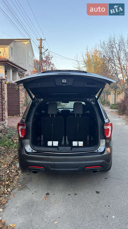 Внедорожник / Кроссовер Ford Explorer 2017 в Киеве