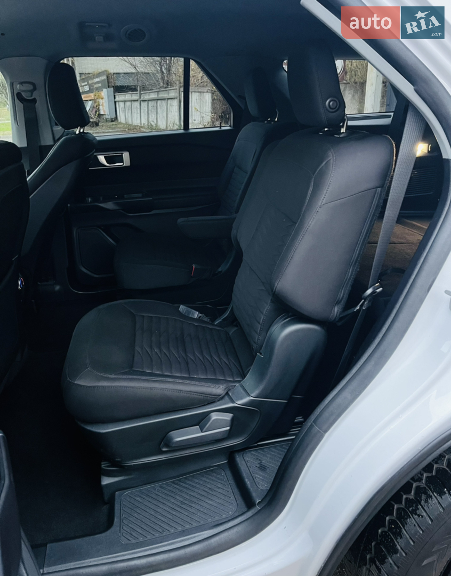 2020 Ford Explorer - мініатюра 20
