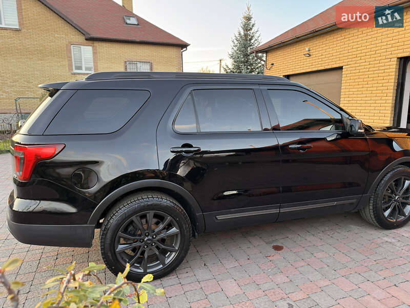 Внедорожник / Кроссовер Ford Explorer 2016 в Измаиле
