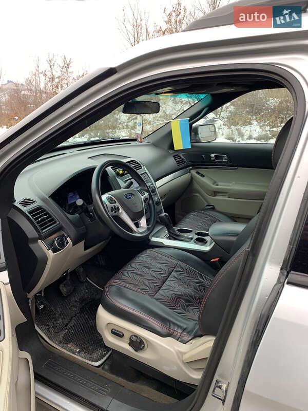 Внедорожник / Кроссовер Ford Explorer 2013 в Тернополе