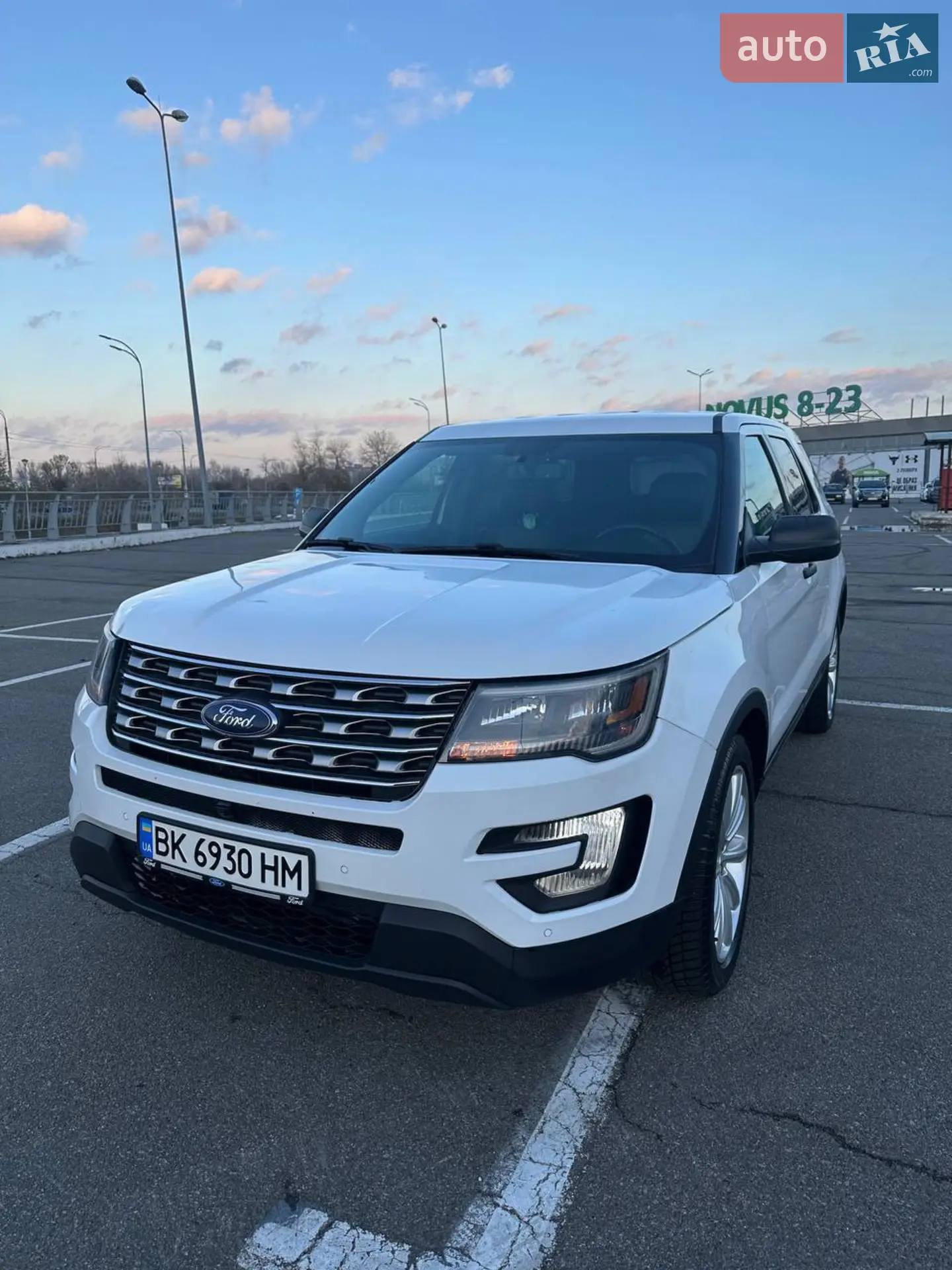 2017 Ford Explorer - мініатюра 3