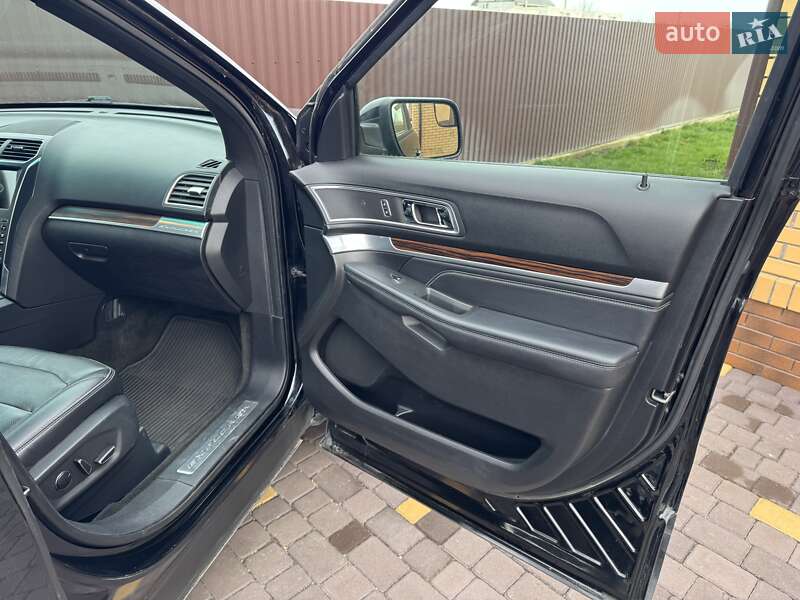 Позашляховик / Кросовер Ford Explorer 2016 в Хмельницькому