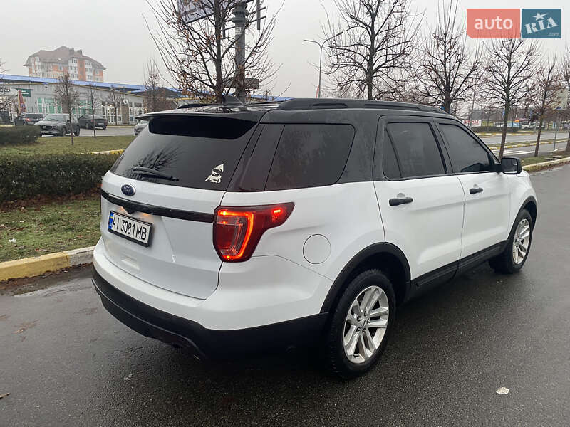 Позашляховик / Кросовер Ford Explorer 2015 в Києві