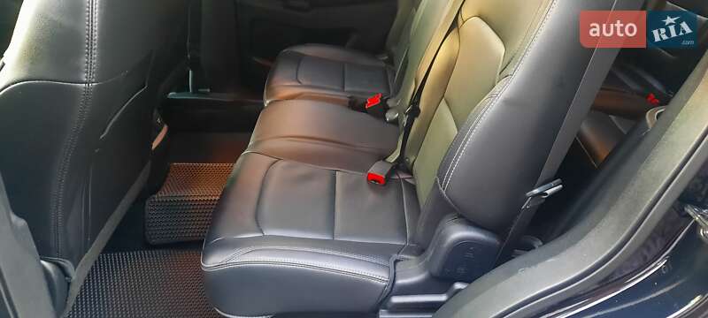 Позашляховик / Кросовер Ford Explorer 2016 в Острозі