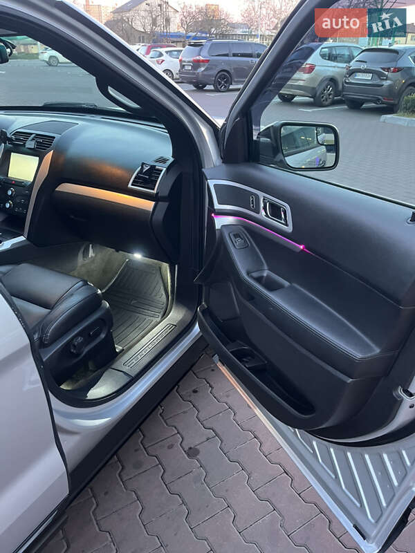 Внедорожник / Кроссовер Ford Explorer 2014 в Одессе