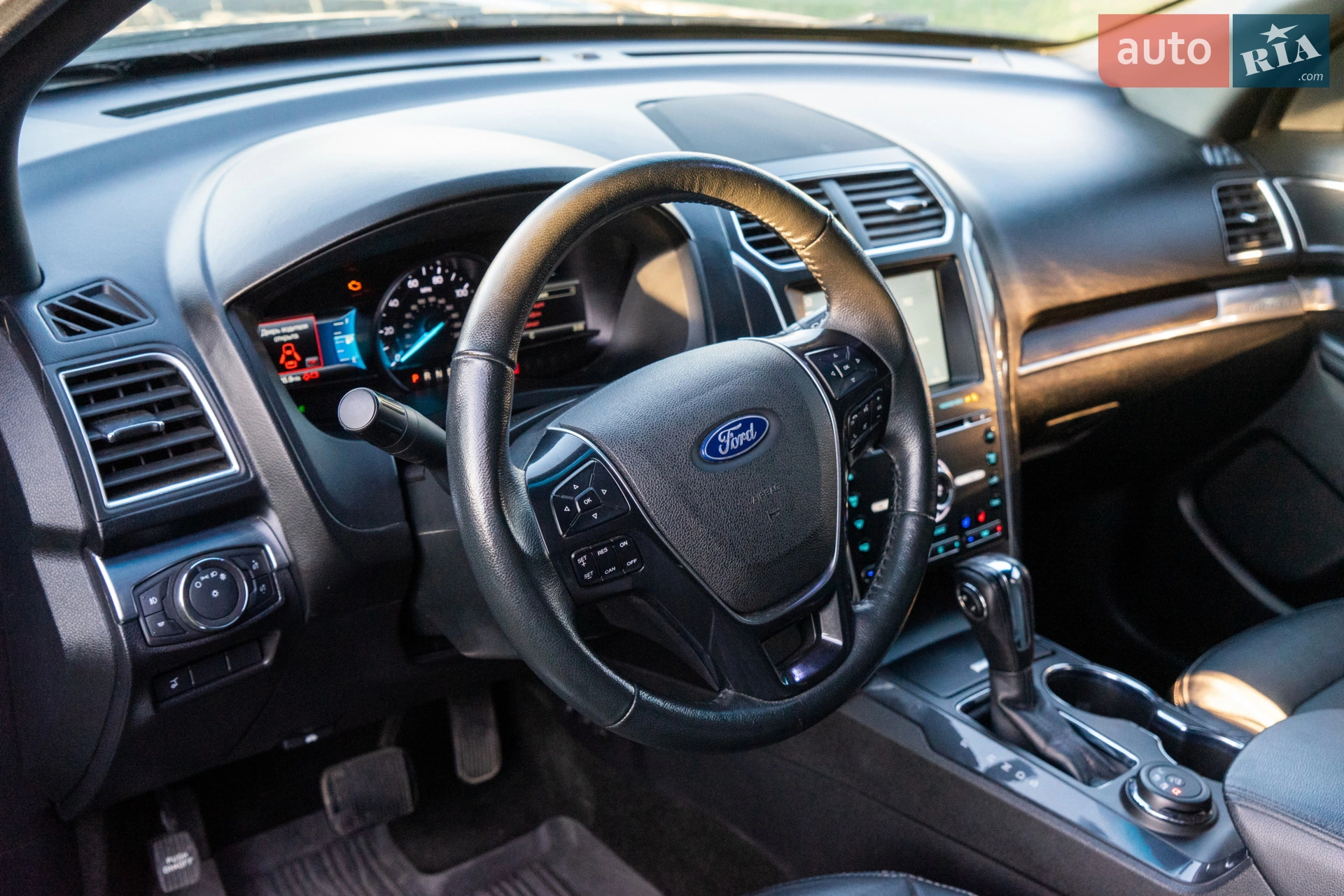 2017 Ford Explorer - мініатюра 30
