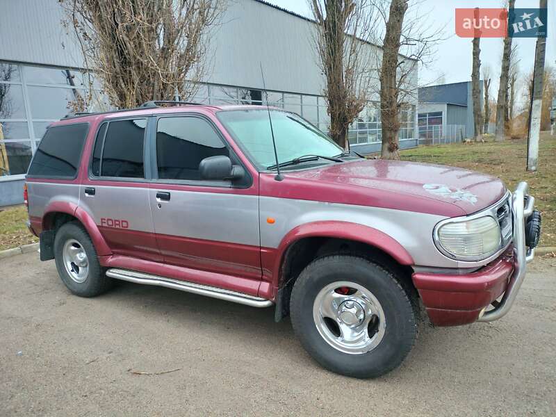 Внедорожник / Кроссовер Ford Explorer 1996 в 