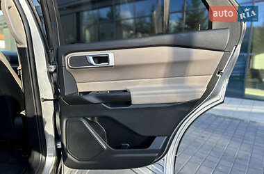 Внедорожник / Кроссовер Ford Explorer 2020 в 