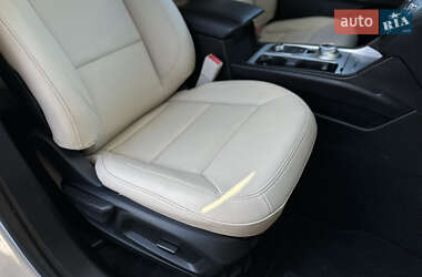Внедорожник / Кроссовер Ford Explorer 2020 в 