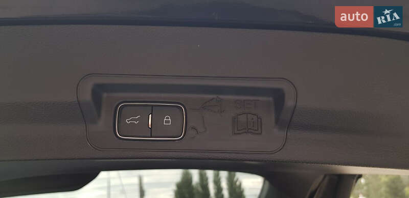 Позашляховик / Кросовер Ford Explorer 2020 в Києві