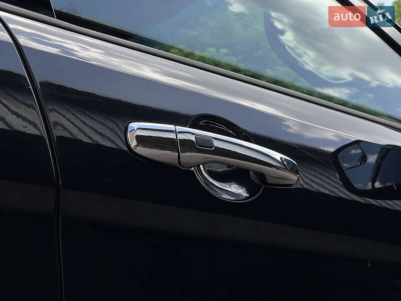 Позашляховик / Кросовер Ford Explorer 2014 в Львові