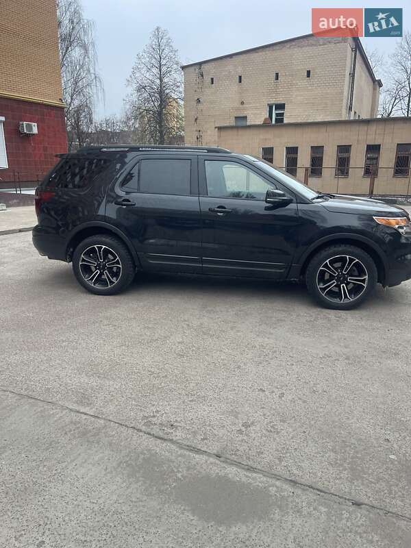 Внедорожник / Кроссовер Ford Explorer 2015 в Чернигове