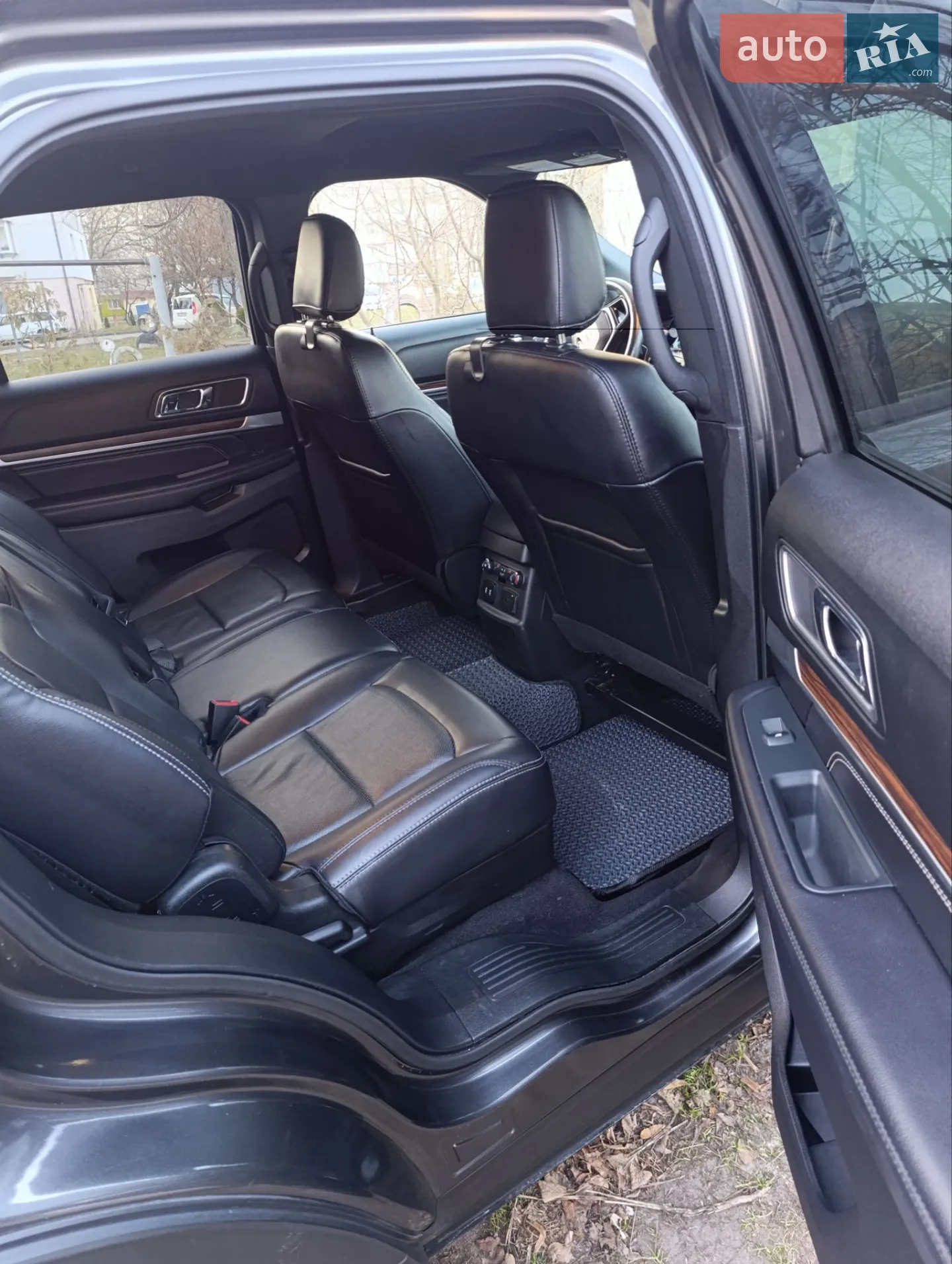 2019 Ford Explorer - мініатюра 18