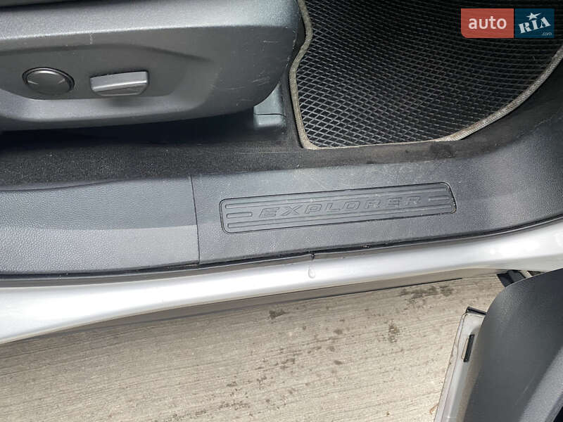 Внедорожник / Кроссовер Ford Explorer 2019 в Киеве