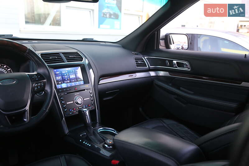Внедорожник / Кроссовер Ford Explorer 2016 в Киеве
