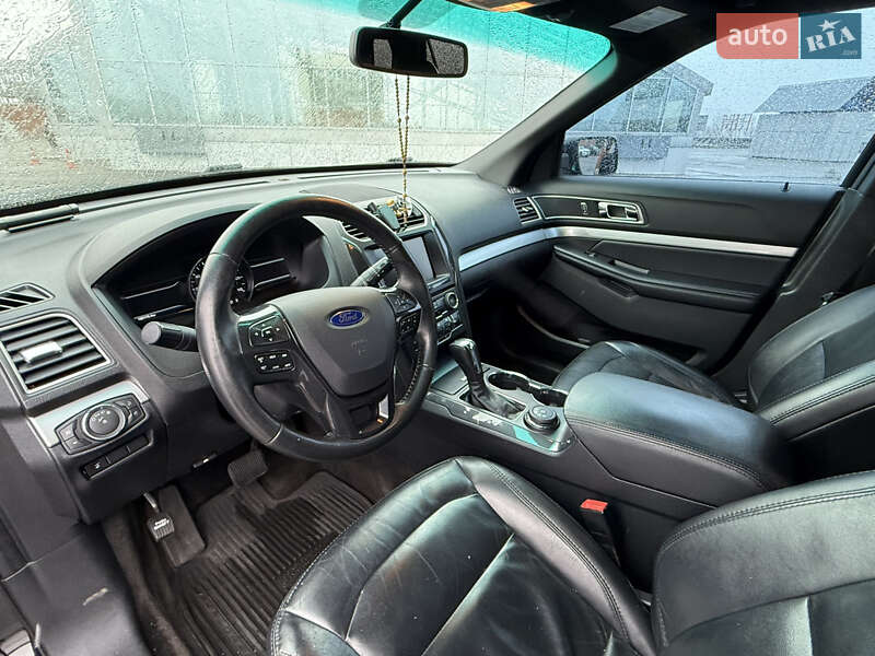 Позашляховик / Кросовер Ford Explorer 2016 в Києві фото 3 Позашляховик / Кросовер Ford Explorer 2016 в Києві