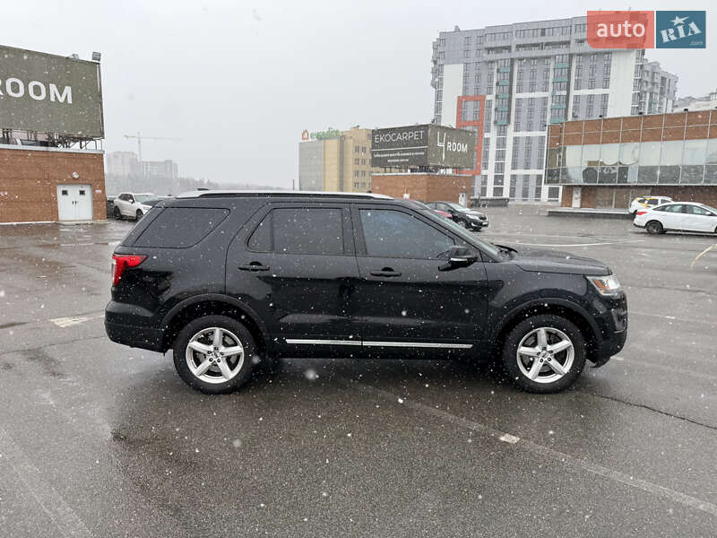 Внедорожник / Кроссовер Ford Explorer 2016 в Киеве