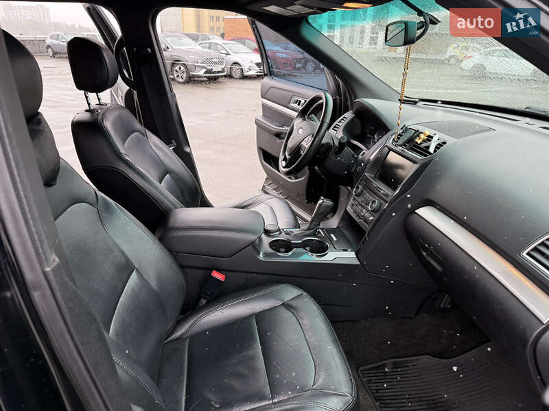 Позашляховик / Кросовер Ford Explorer 2016 в Києві фото 22 Позашляховик / Кросовер Ford Explorer 2016 в Києві