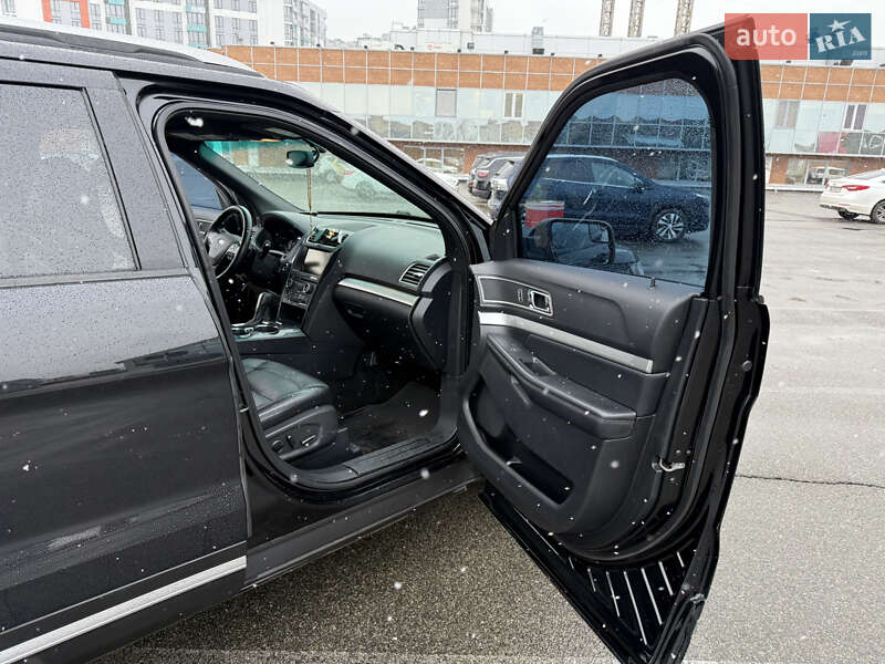 Позашляховик / Кросовер Ford Explorer 2016 в Києві фото 25 Позашляховик / Кросовер Ford Explorer 2016 в Києві