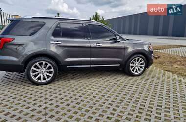 Позашляховик / Кросовер Ford Explorer 2017 в 