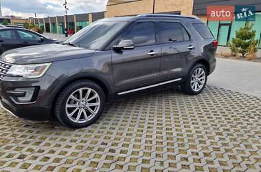 Позашляховик / Кросовер Ford Explorer 2017 в 