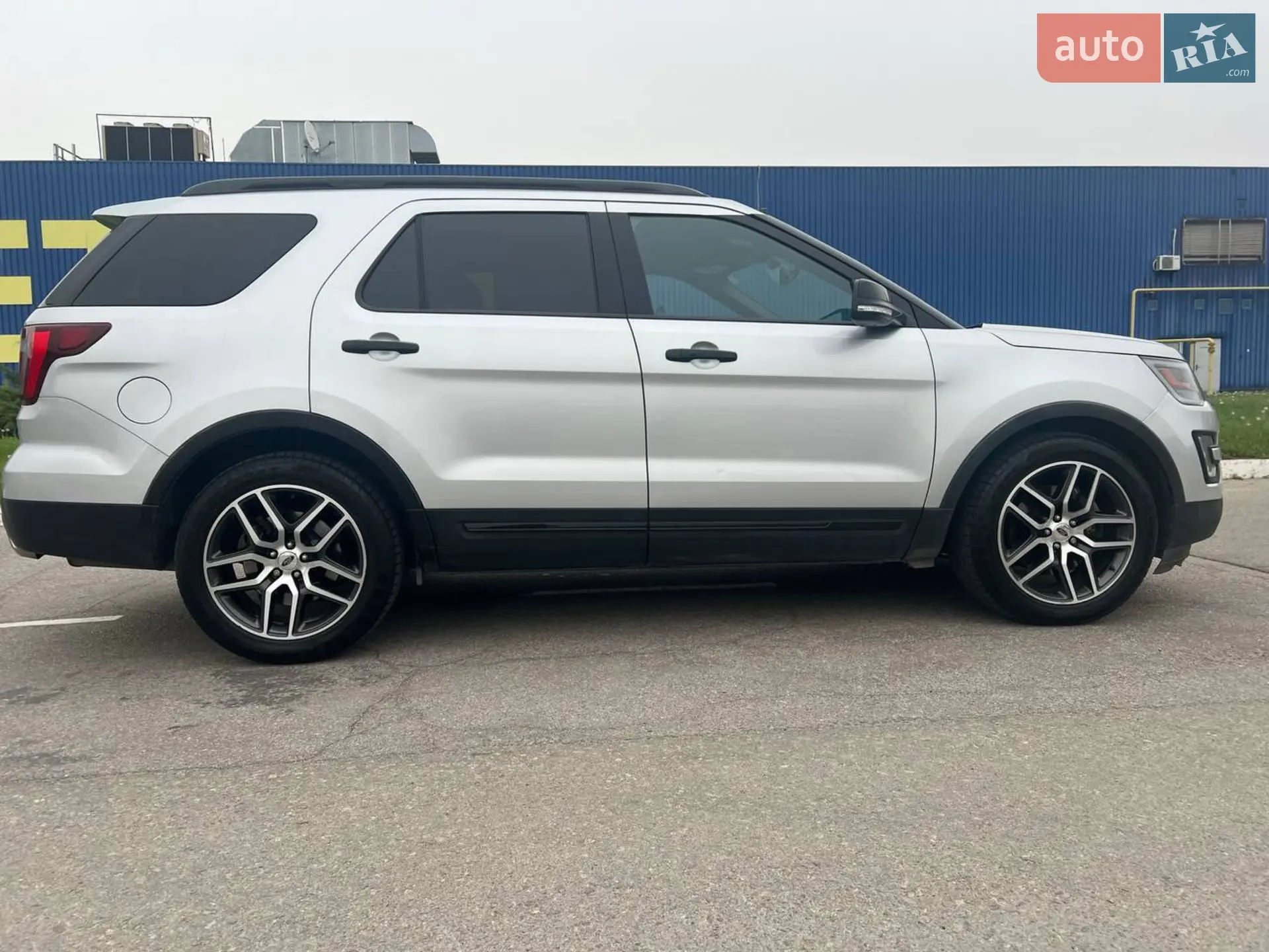 2017 Ford Explorer - мініатюра 5