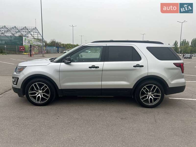 Внедорожник / Кроссовер Ford Explorer 2017 в Днепре фото 5 Внедорожник / Кроссовер Ford Explorer 2017 в Днепре