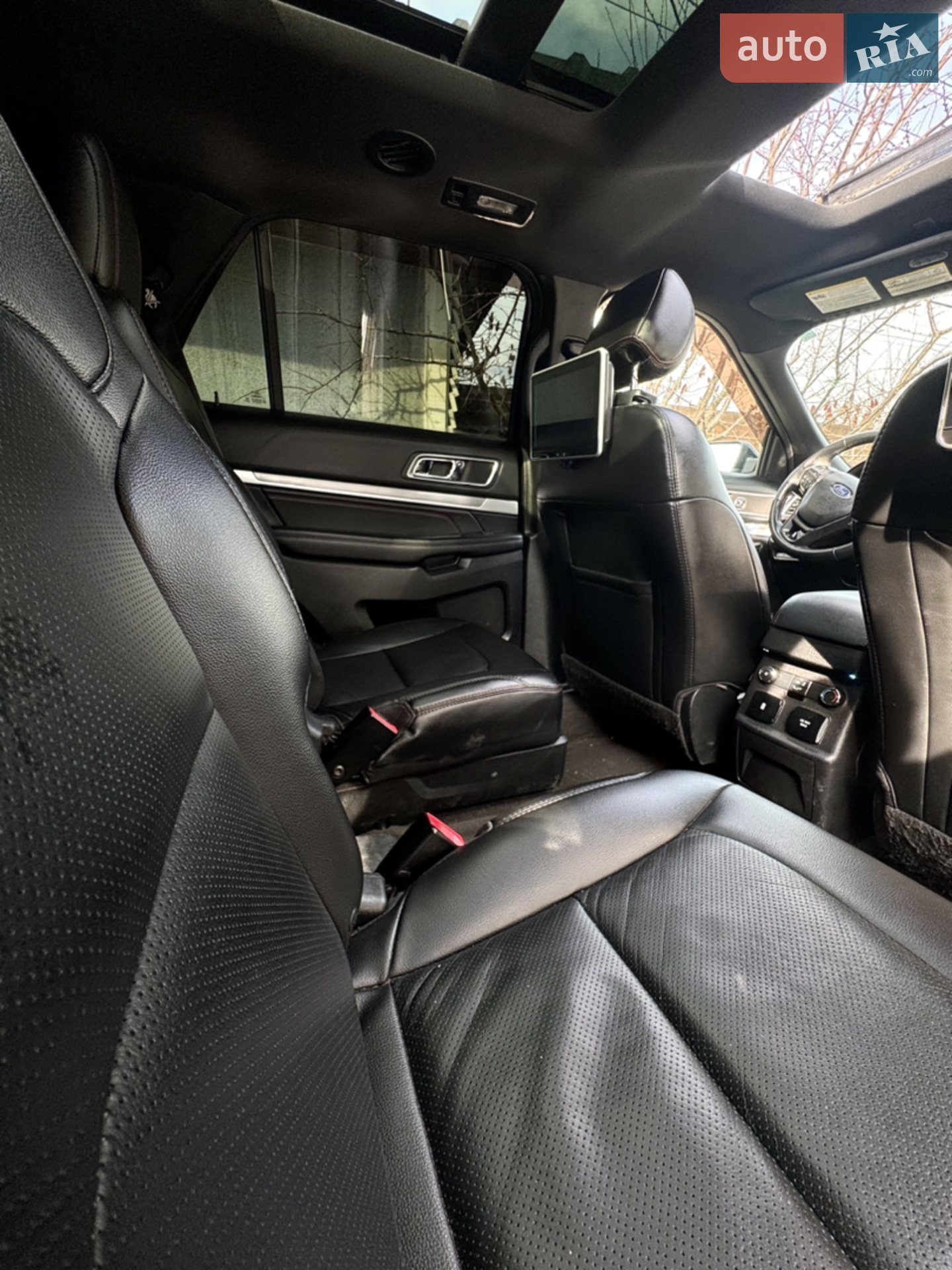 2017 Ford Explorer - мініатюра 6