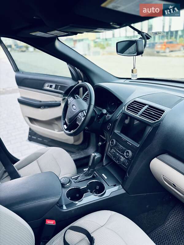 Внедорожник / Кроссовер Ford Explorer 2018 в Хмельницком