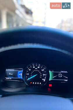 Позашляховик / Кросовер Ford Explorer 2016 в 