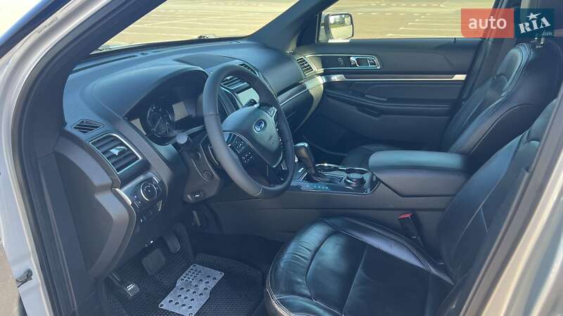 Позашляховик / Кросовер Ford Explorer 2016 в Одесі фото 11 Позашляховик / Кросовер Ford Explorer 2016 в Одесі