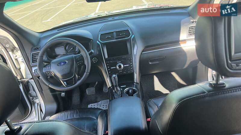Позашляховик / Кросовер Ford Explorer 2016 в Одесі фото 16 Позашляховик / Кросовер Ford Explorer 2016 в Одесі