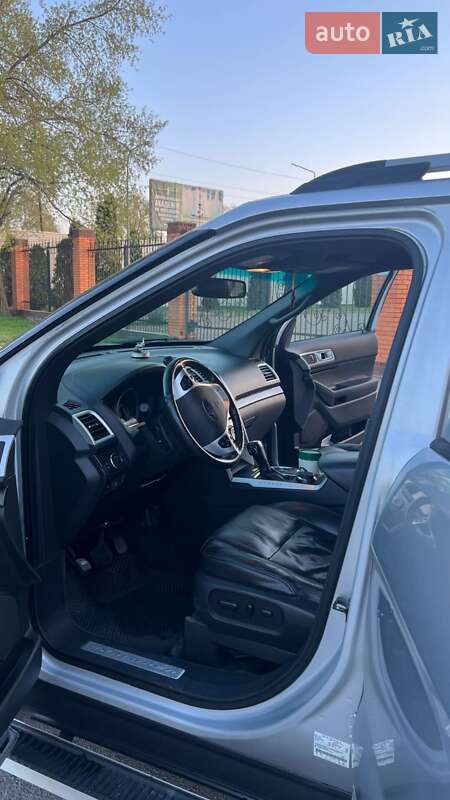 Позашляховик / Кросовер Ford Explorer 2013 в Олександрії