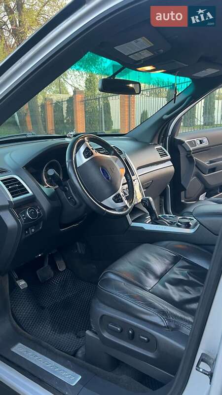 Позашляховик / Кросовер Ford Explorer 2013 в Олександрії