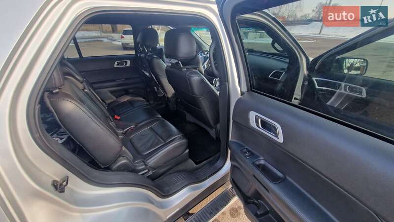 Позашляховик / Кросовер Ford Explorer 2013 в Олександрії