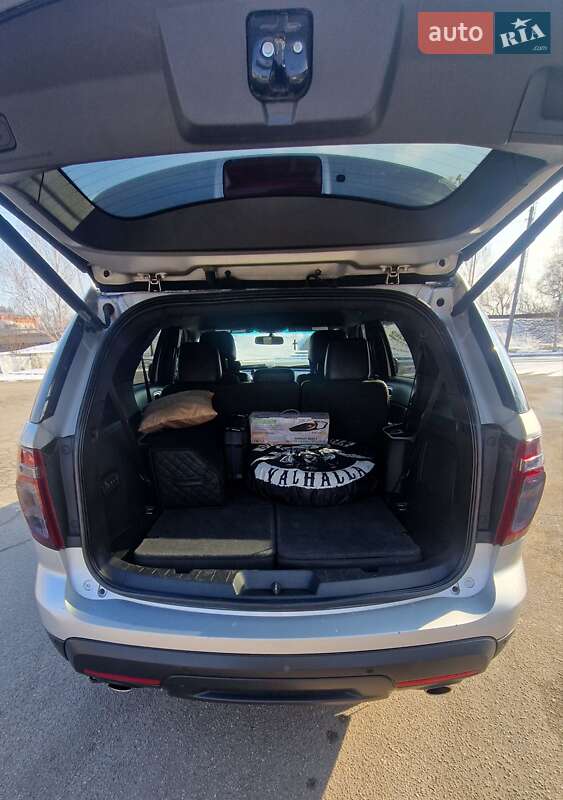 Позашляховик / Кросовер Ford Explorer 2013 в Олександрії