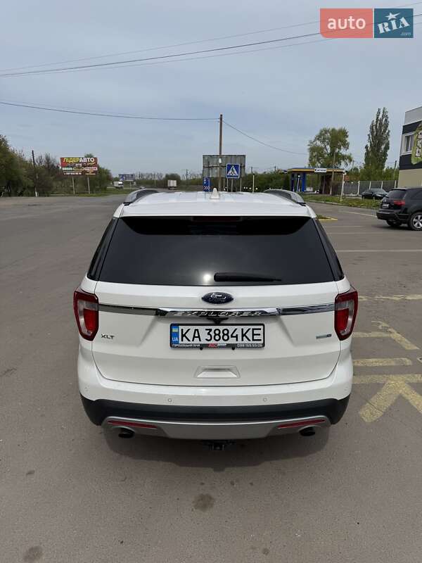 Внедорожник / Кроссовер Ford Explorer 2016 в Киеве