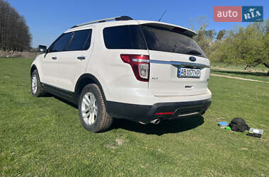 Позашляховик / Кросовер Ford Explorer 2014 в 