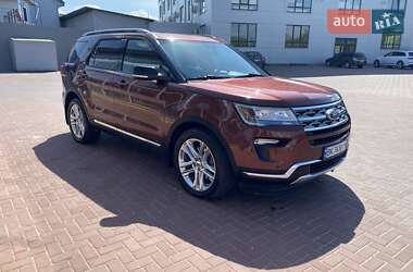 Позашляховик / Кросовер Ford Explorer 2018 в 