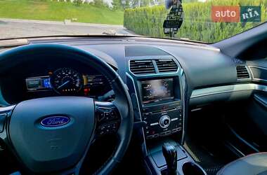 Внедорожник / Кроссовер Ford Explorer 2015 в 