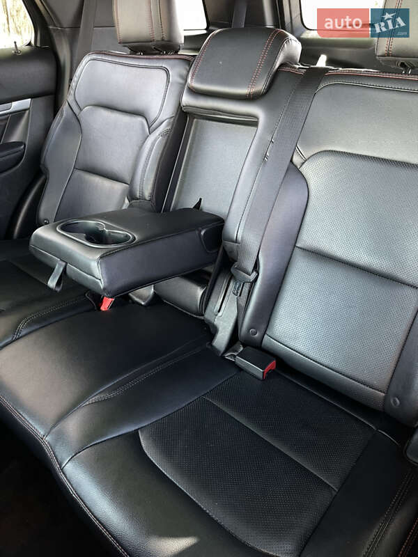 Позашляховик / Кросовер Ford Explorer 2016 в Києві