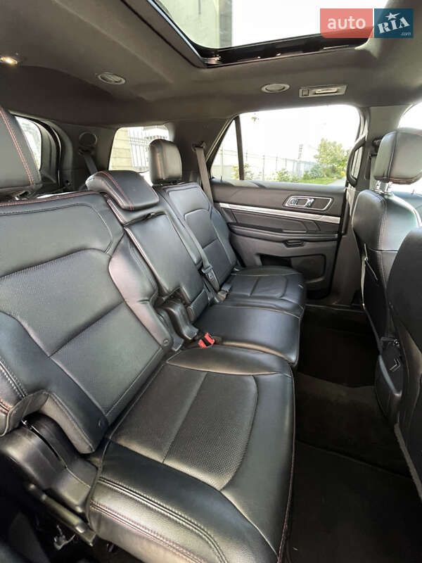 Позашляховик / Кросовер Ford Explorer 2016 в Києві