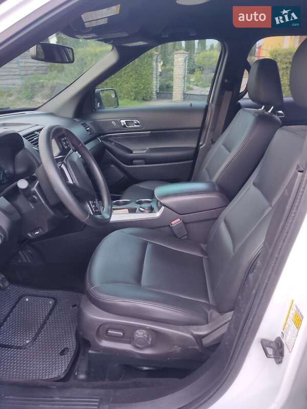 Внедорожник / Кроссовер Ford Explorer 2017 в Кременце фото 45 Внедорожник / Кроссовер Ford Explorer 2017 в Кременце