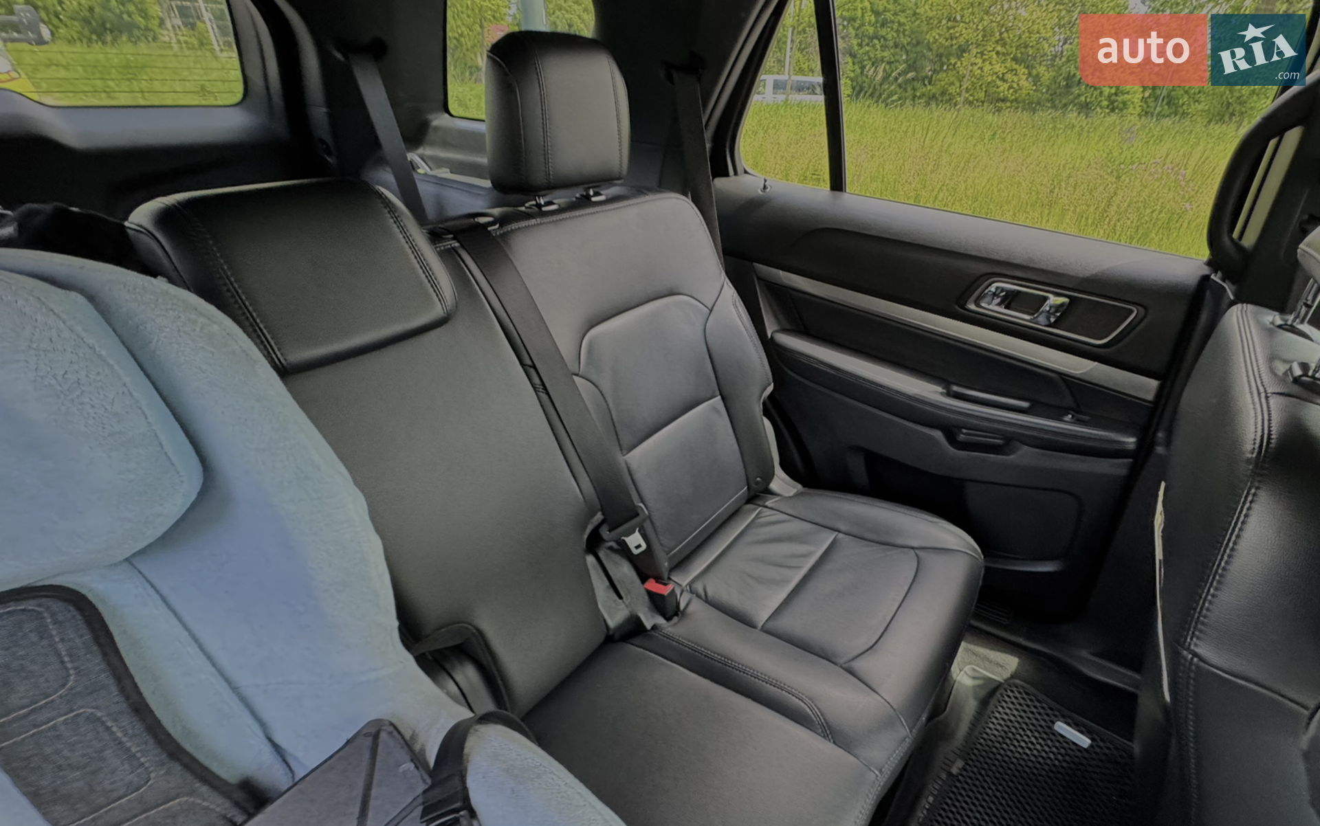 2018 Ford Explorer - мініатюра 3