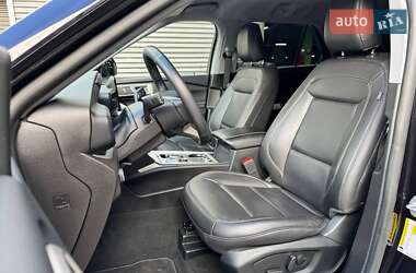 Внедорожник / Кроссовер Ford Explorer 2023 в 
