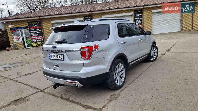 Внедорожник / Кроссовер Ford Explorer 2015 в Днепре